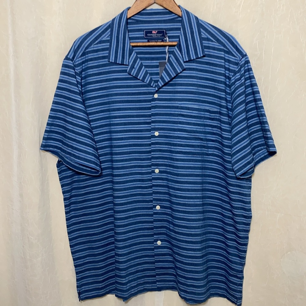 Vineyard Vines Mens blue button down new with tags size large